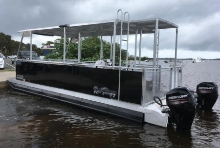 Pontoon - Day Boat